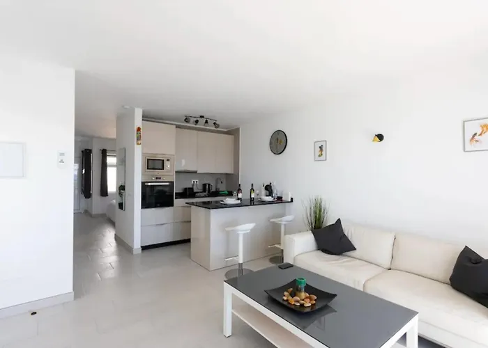 Buena Pesca 20 By Jk Lanzarote * Puerto del Carmen (Lanzarote)